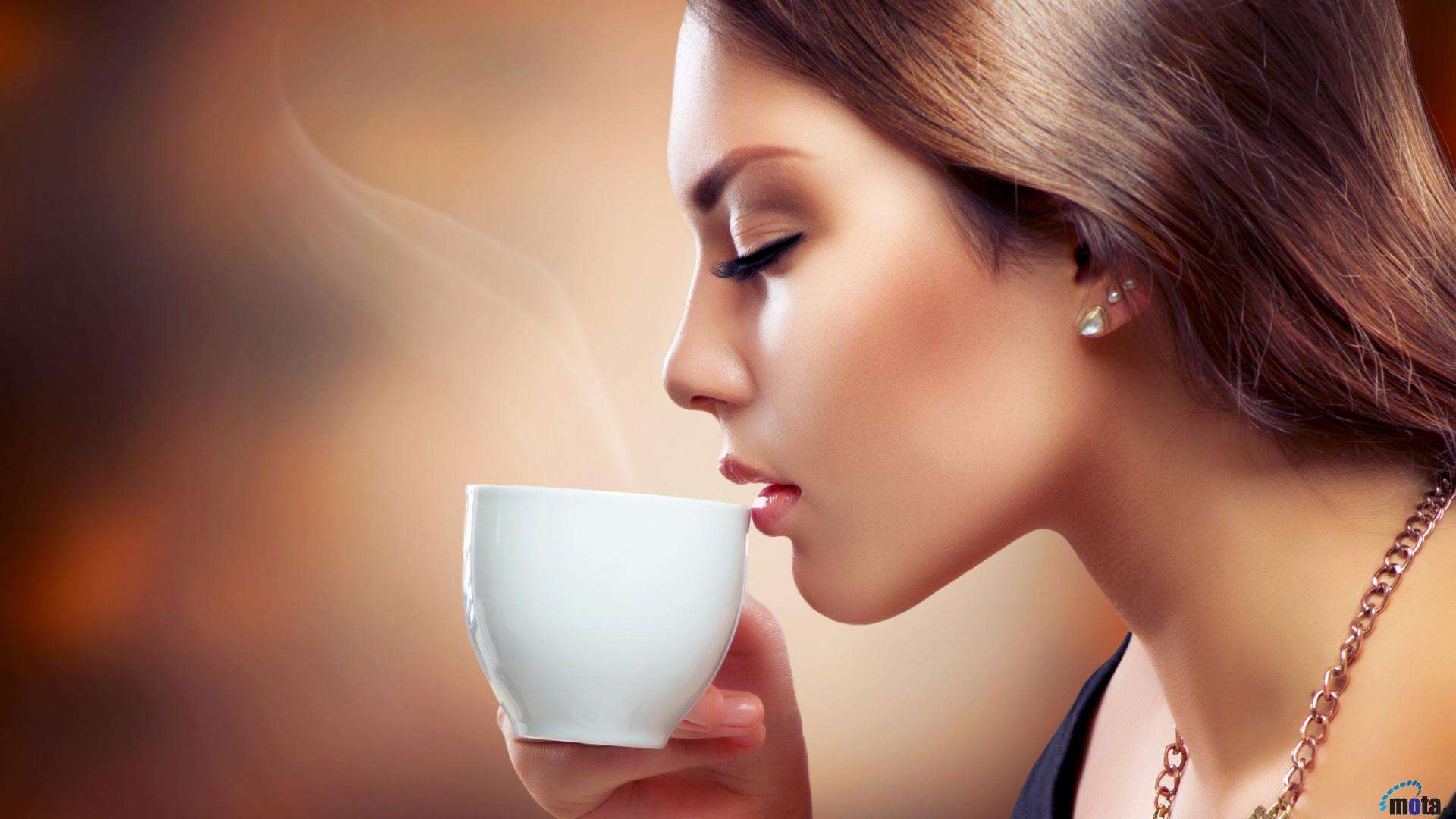 A mund të deheni me kafe?