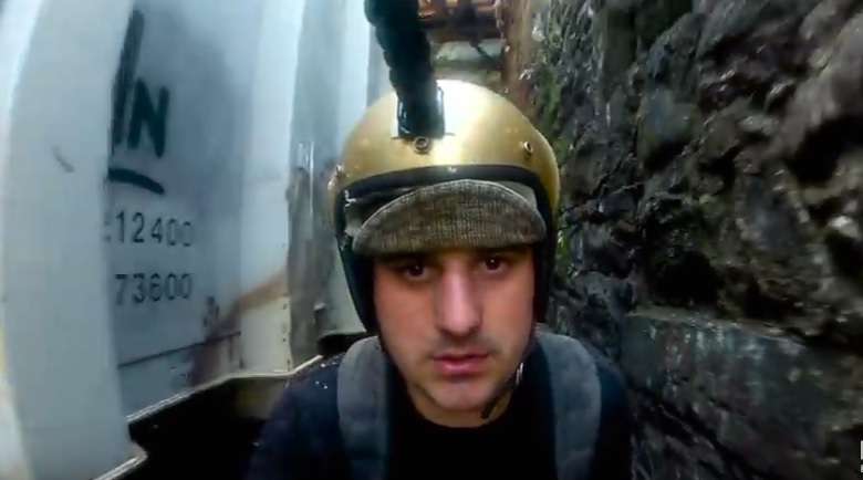 I vetëshpalluri “Idiot” përjeton aventurën me tren (Video)
