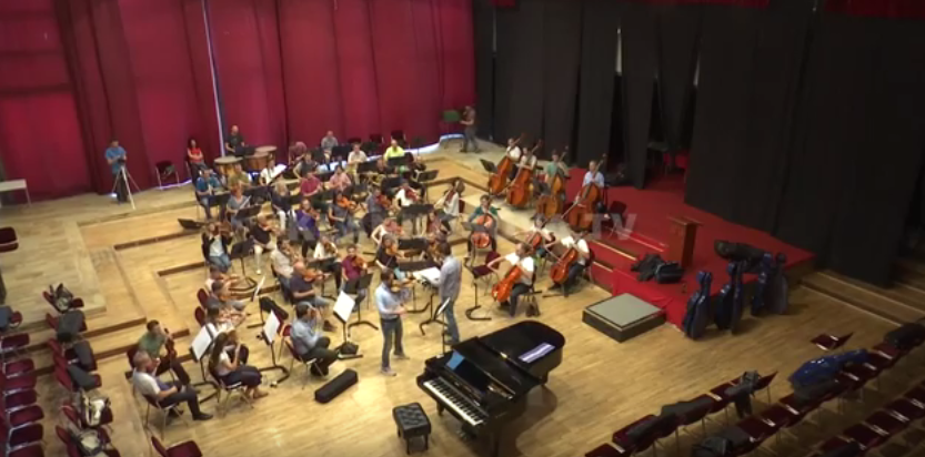 Orkestra e Filarmonisë së Kosovës gati për sezonin e ri (VIDEO)