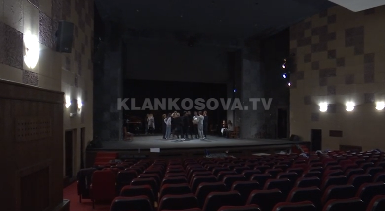 Teatri Kombëtar ende në kushte të rënda (VIDEO)