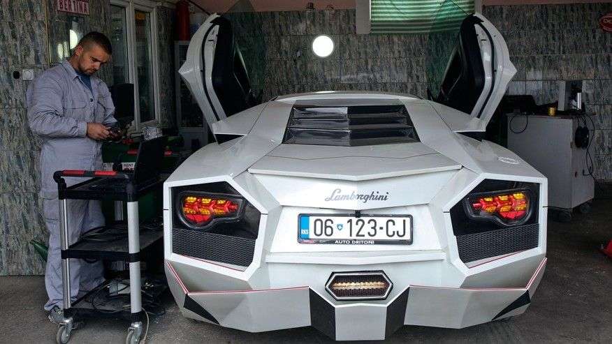 Pas kronikës së Klan Kosovës, mediat e huaja shkruajnë për Lamborghinin e kosovarit, Driton Selmani