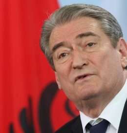 Merkel+Meets+Albanian+Prime+Minister+Berisha+hR6ZYyKZ04Rl