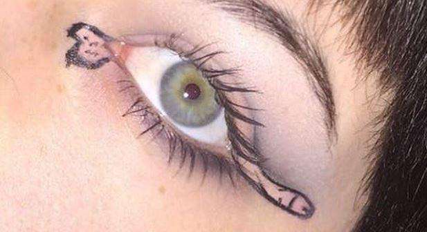 Ky është trendi i fundit: Penis eyeliner