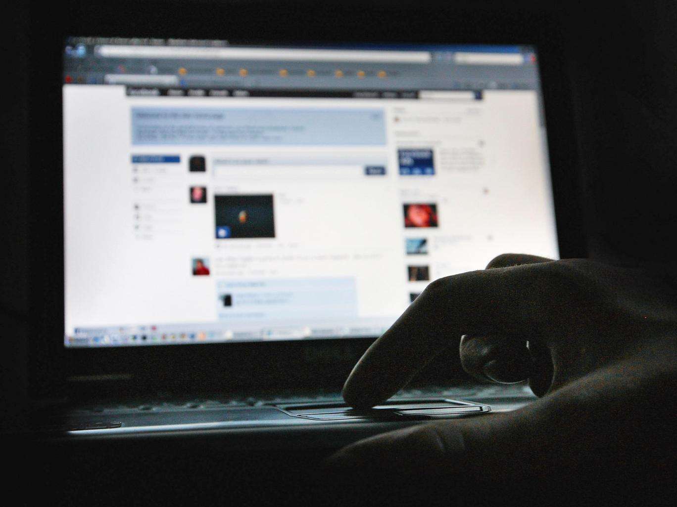 Gjërat që menjëherë duhet t’i fshini nga Facebook