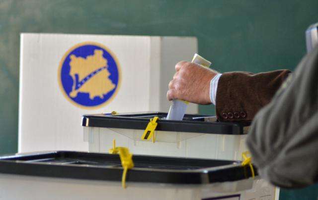Vëzhguesit e zgjedhjeve "mësyjnë" Kosovën