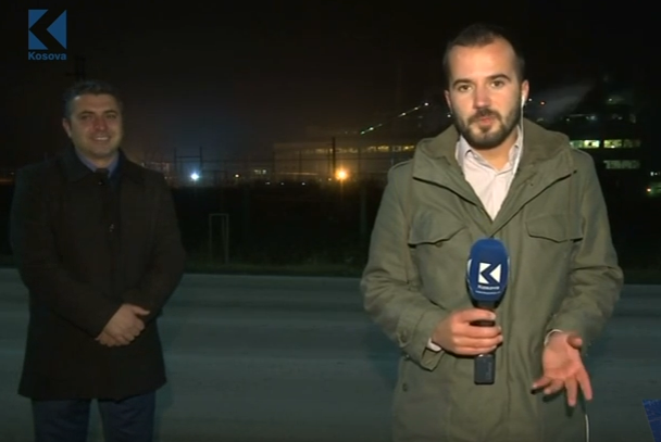 Gazetari Rilind Matoshi bie pre e kamerës së fshehur (VIDEO)