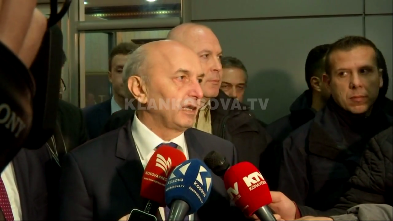 Mustafa do t`i ftojë ekspertët e opozitës për matje të territorit