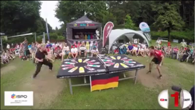 Pingpong si ky nuk keni parë (VIDEO)