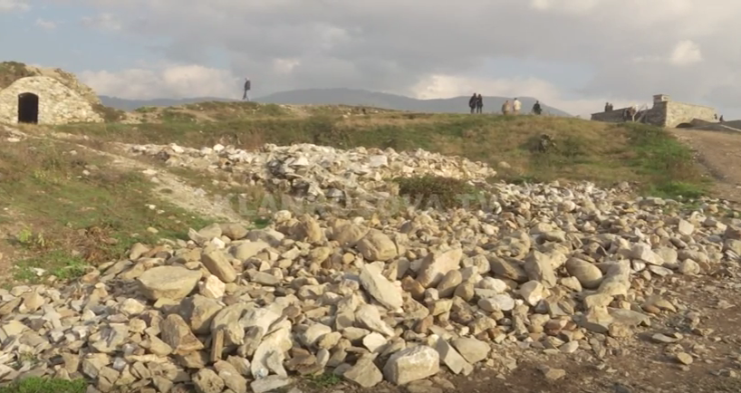 Kërkohet rindërtimi i xhamisë në Kalanë e Prizrenit (VIDEO)