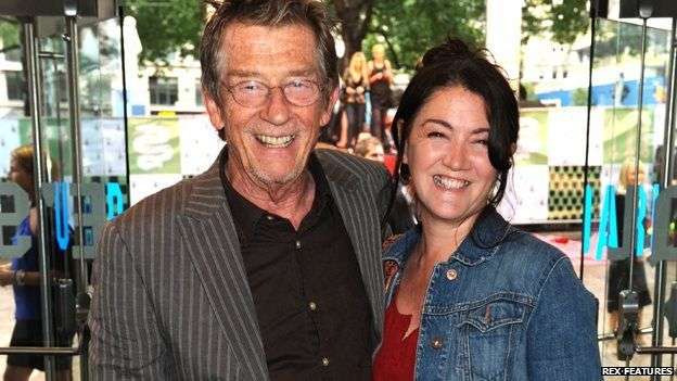 Ndërron jetë aktori i famshëm Sir John Hurt