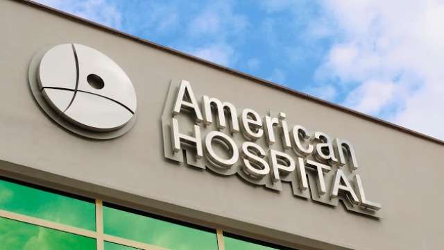 Katër punëtorë shëndetësorë në Spitalin Amerikan janë të infektuar me Covid-19