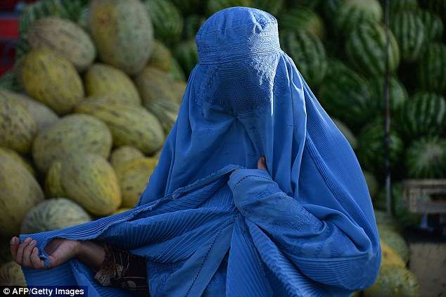 Bavaria ndalon bartjen e burkas