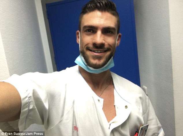 3cfd84ac00000578-4207138-welcome_distraction_fran_is_sure_to_have_his_patients_swooning_w-a-5_1486643313228