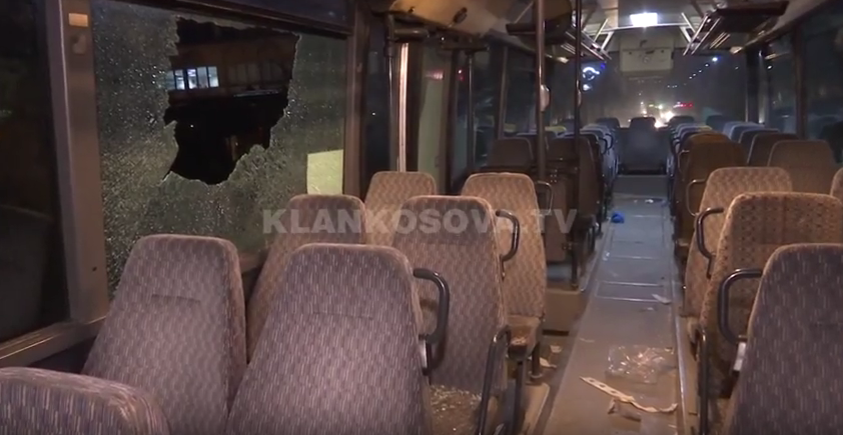 Torcidat mohojnë ta kenë sulmuar autobusin e Plisave (VIDEO)
