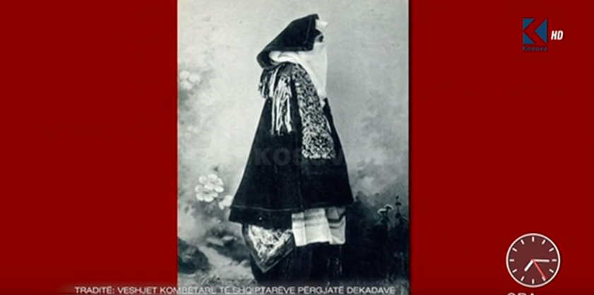 1900: Kartolina e vjetra shqiptare me veshje kombëtare (VIDEO)