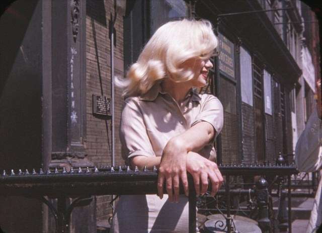 Shfaqen fotografi të Marilyn Monroe shtatzënë (FOTO)