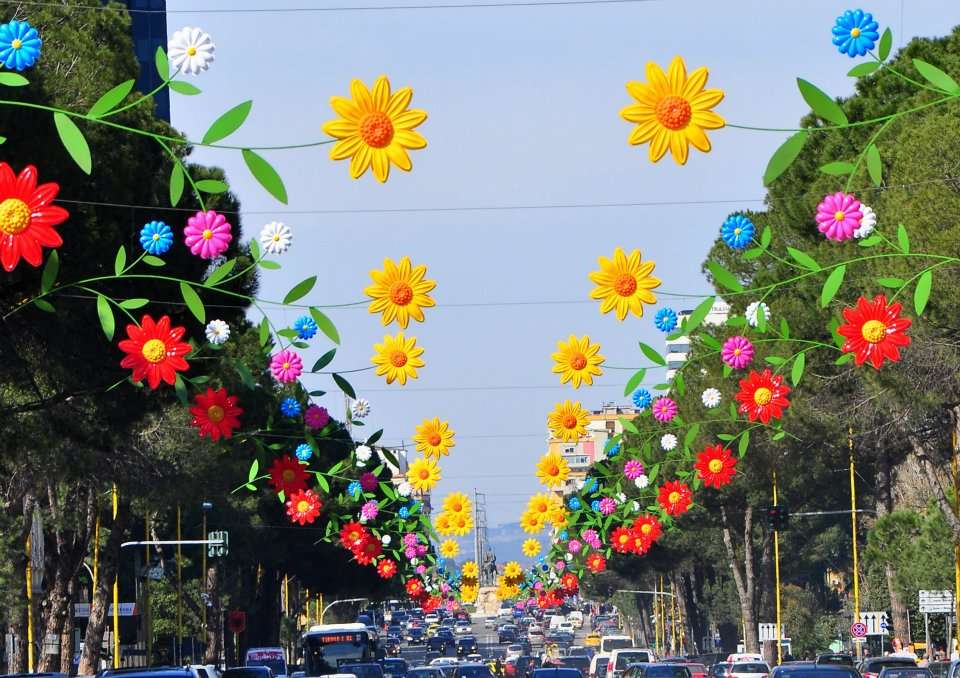 “Dita e Verës”, festimet vazhdojnë në Elbasan