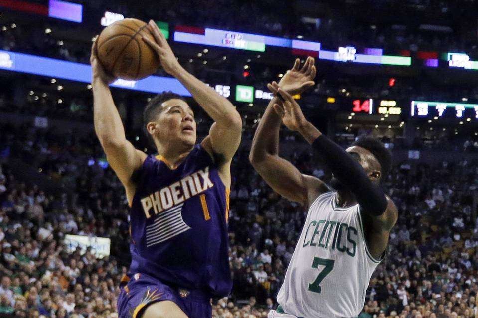 NBA: 20 vjeçari Devin Booker shënoi 70 pikë (VIDEO)