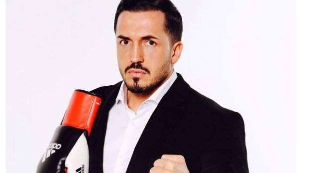 Erzen Rrustemi, Holyfieldi shqiptar