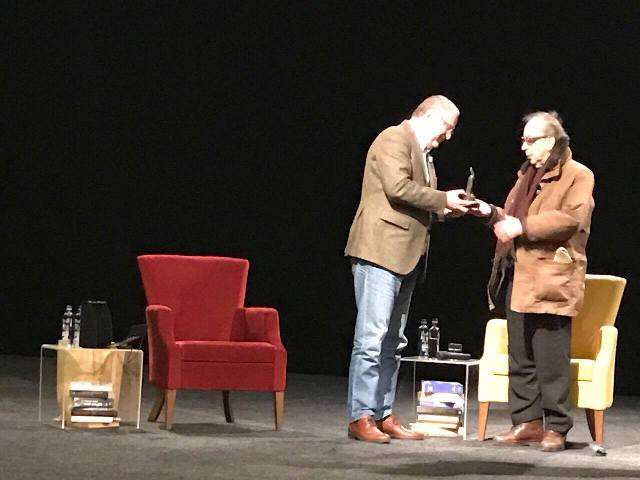Klan Kosova nderon Ismail Kadarenë