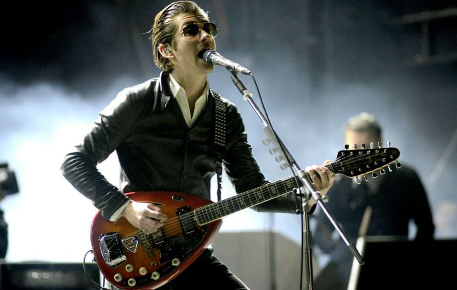 Arctic Monkeys po e incizon albumin e ri