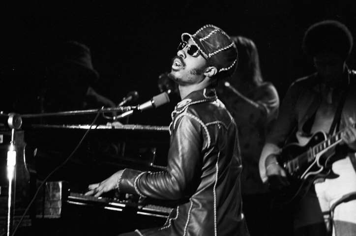 Urime ditëlindjen Stevie Wonder! Një jetë dhe karrierë e madhe!