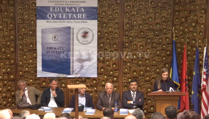 Promovohet libri për ''Edukatën Qytetare'' (VIDEO)