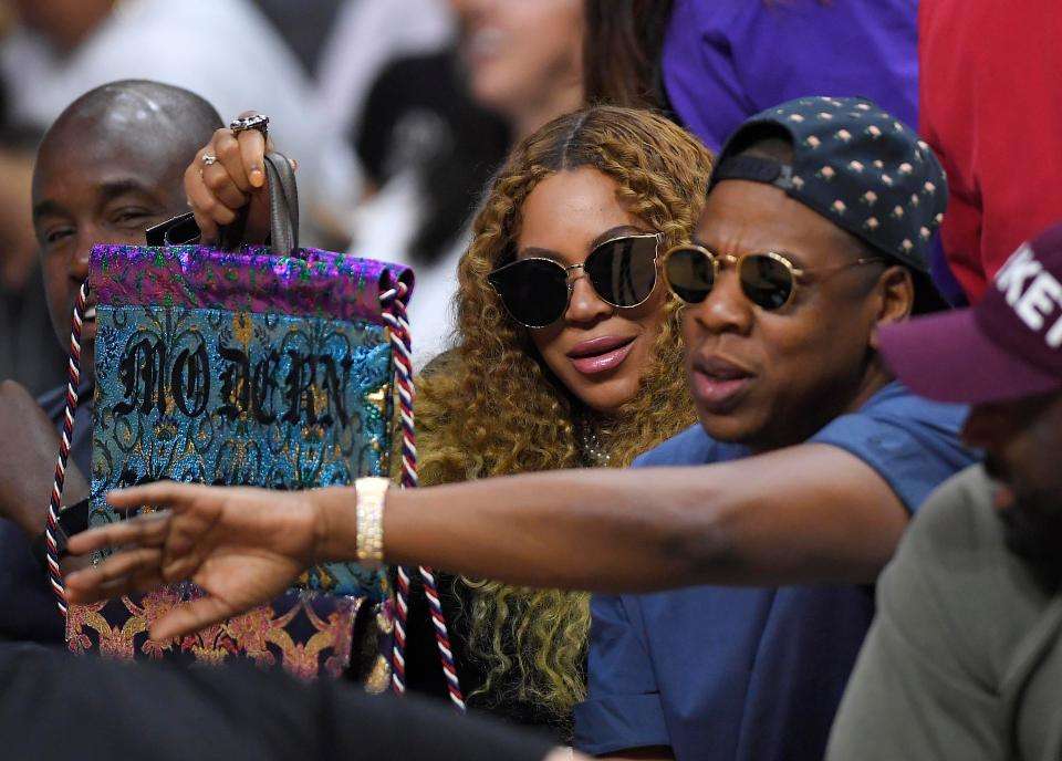 Momenti kur Jay Z i bën masazh Beyonce (FOTO)