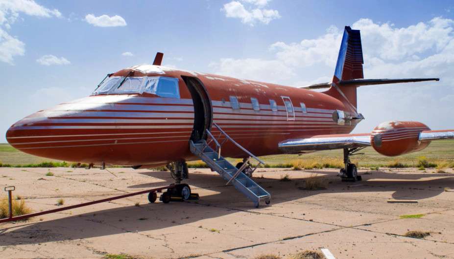 Shitet aeroplani i Elvis Presley`t për 430 mijë dollarë (FOTO)