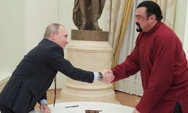 Ukraina ia ndalon hyrjen Steven Seagal – e konsideron kërcënim kombëtar (VIDEO)