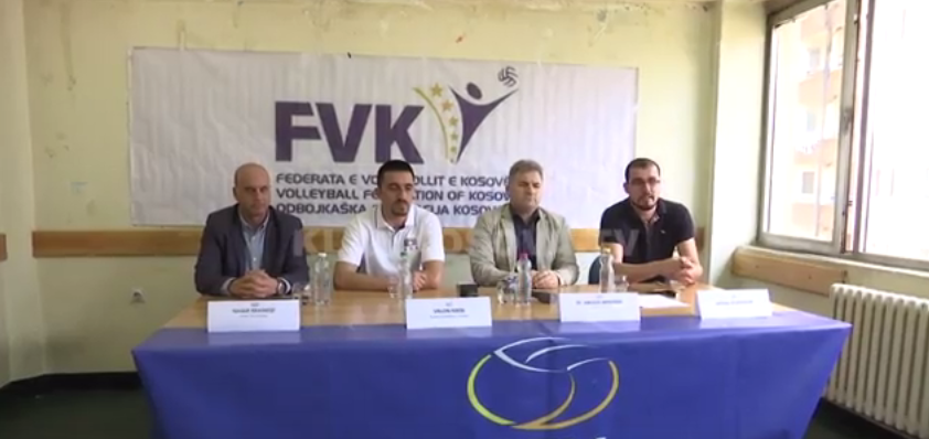 Volejboll, fillim me pesë humbje (VIDEO)