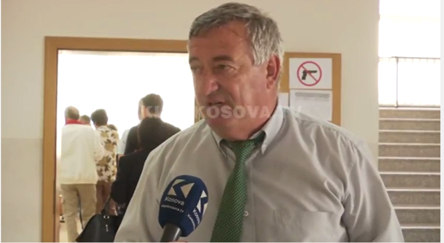 Vendvotimet në Pejë me disa probleme (VIDEO)