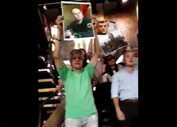 As thirrjet antishqiptare nuk e ndalin festivalin "Mirëdita, Dobar Dan"në Beograd