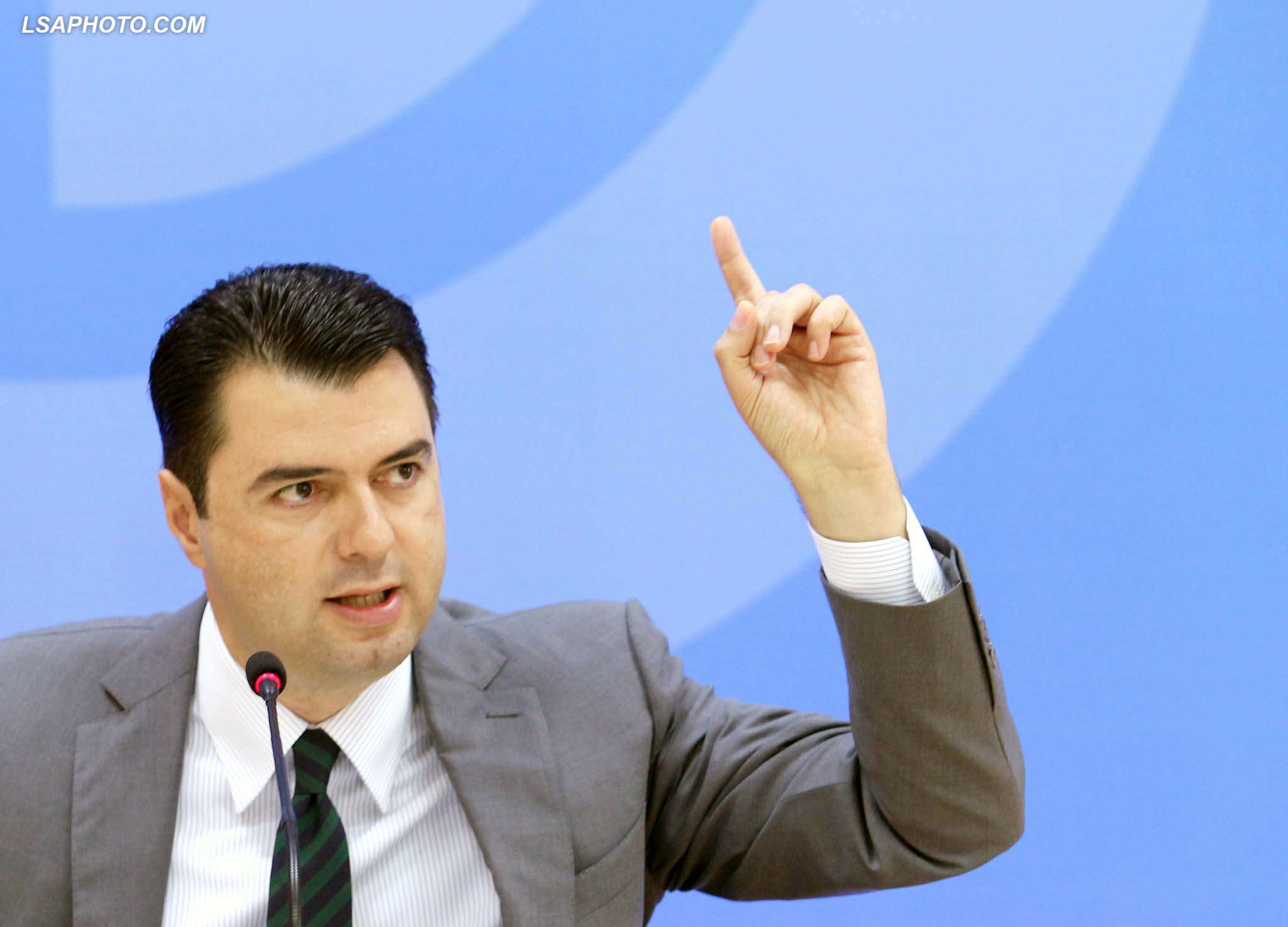 Basha, Vuçiqit: Liroji menjëherë policët e Kosovës