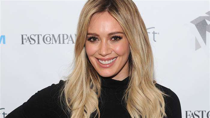 Fejohet Hilary Duff (FOTO)