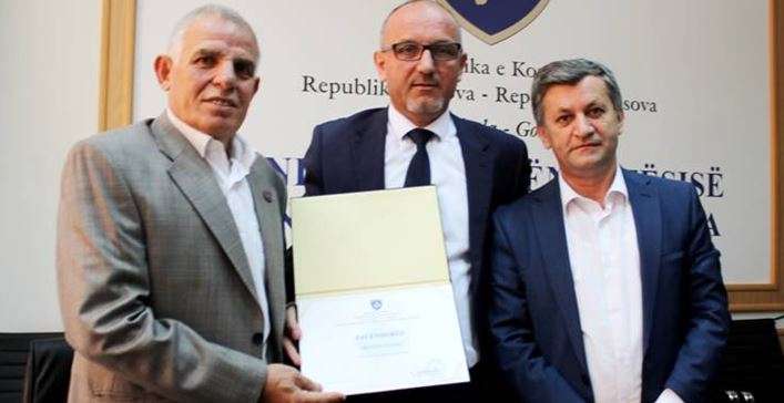Rrahmani nderon kontribuesit në shëndetësi
