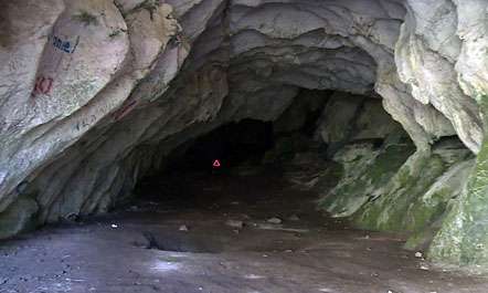 Shpella e aventurierëve
