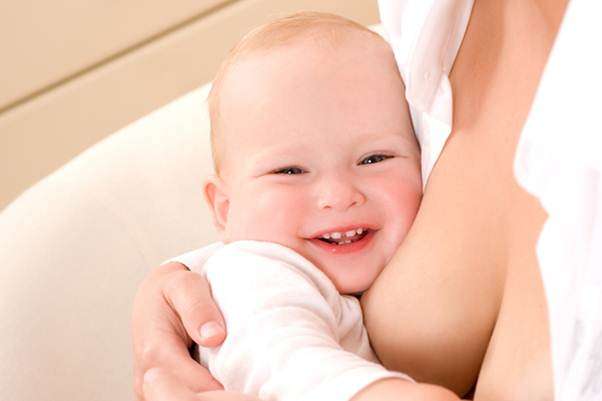 Ushqyerja me gji, çfarë duhet të dinë të gjitha nënat