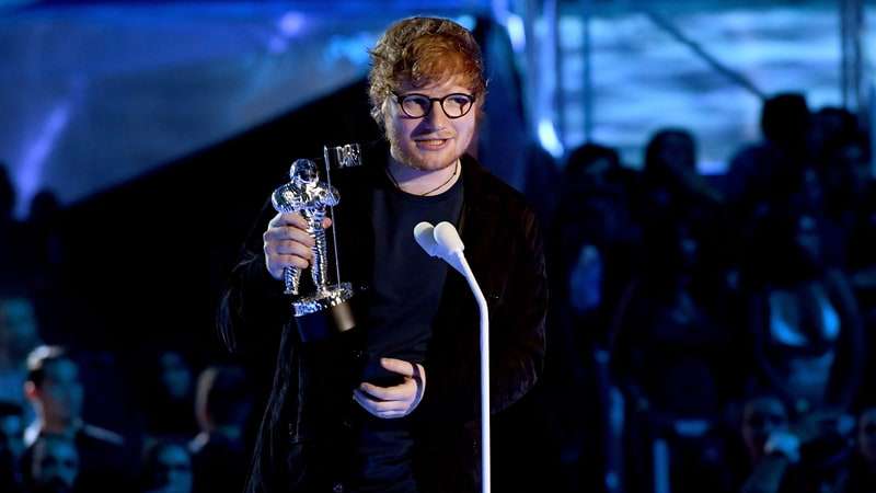 Sheeran e Lamar ndër fituesit në VMA