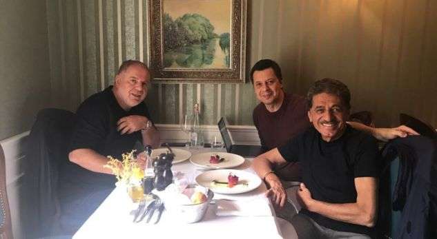 Sabri Fejzullahu feston 50 vjetorin e karrierës në Klan Kosova (VIDEO)