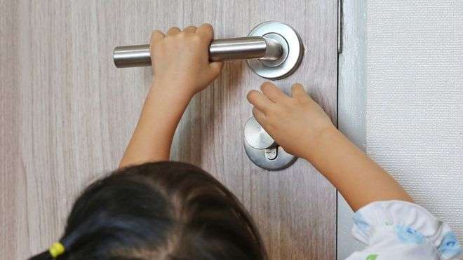 Lëndimet e gishtërinjve tek fëmijët mund të sjellin probleme afatgjate