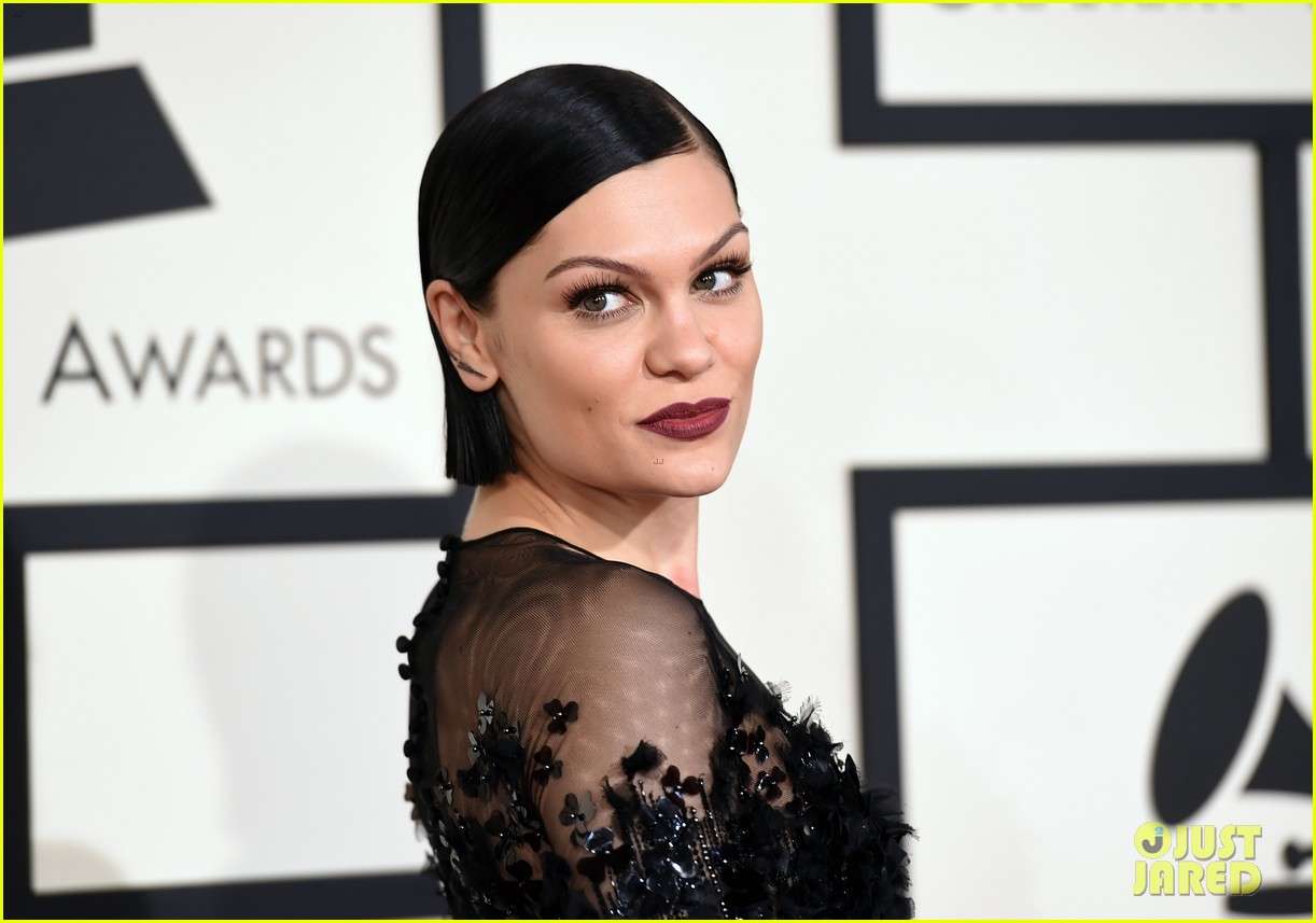 Jessie J merr komente nga ishi i të dashurit