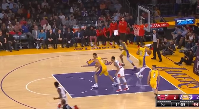 Fiton Lakers, shkëlqen Kuzma (VIDEO)