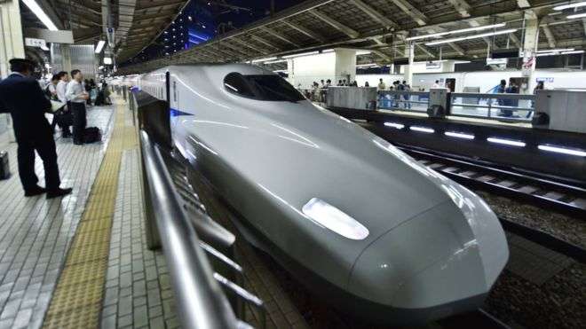 Kompania kërkon falje se treni u nis 20 sekonda më herët