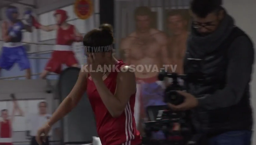 Donjeta Sadiku në lot, pasi nuk mund të shkojë në botëror (VIDEO)