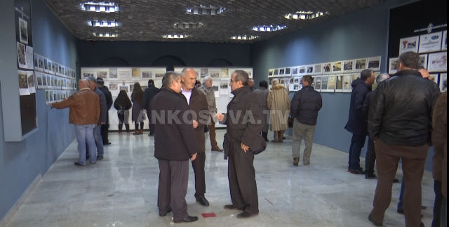 Me ekspozitë kujtohet dëbimi i shqiptarëve (VIDEO)