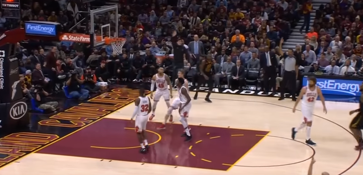 ‘Mbreti’ James sjell fitoren e radhës për Cavs (VIDEO)