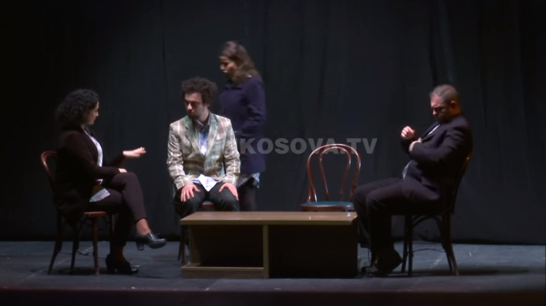 Shfaqje interaktive për dhunën seksuale (VIDEO)