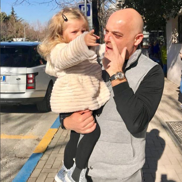 Blendi Fevziu prezanton vajzën e vogël