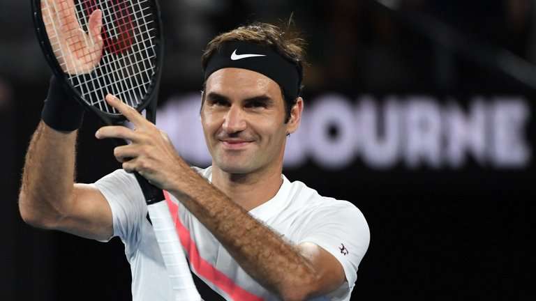 Federer bën historinë në Australian Open